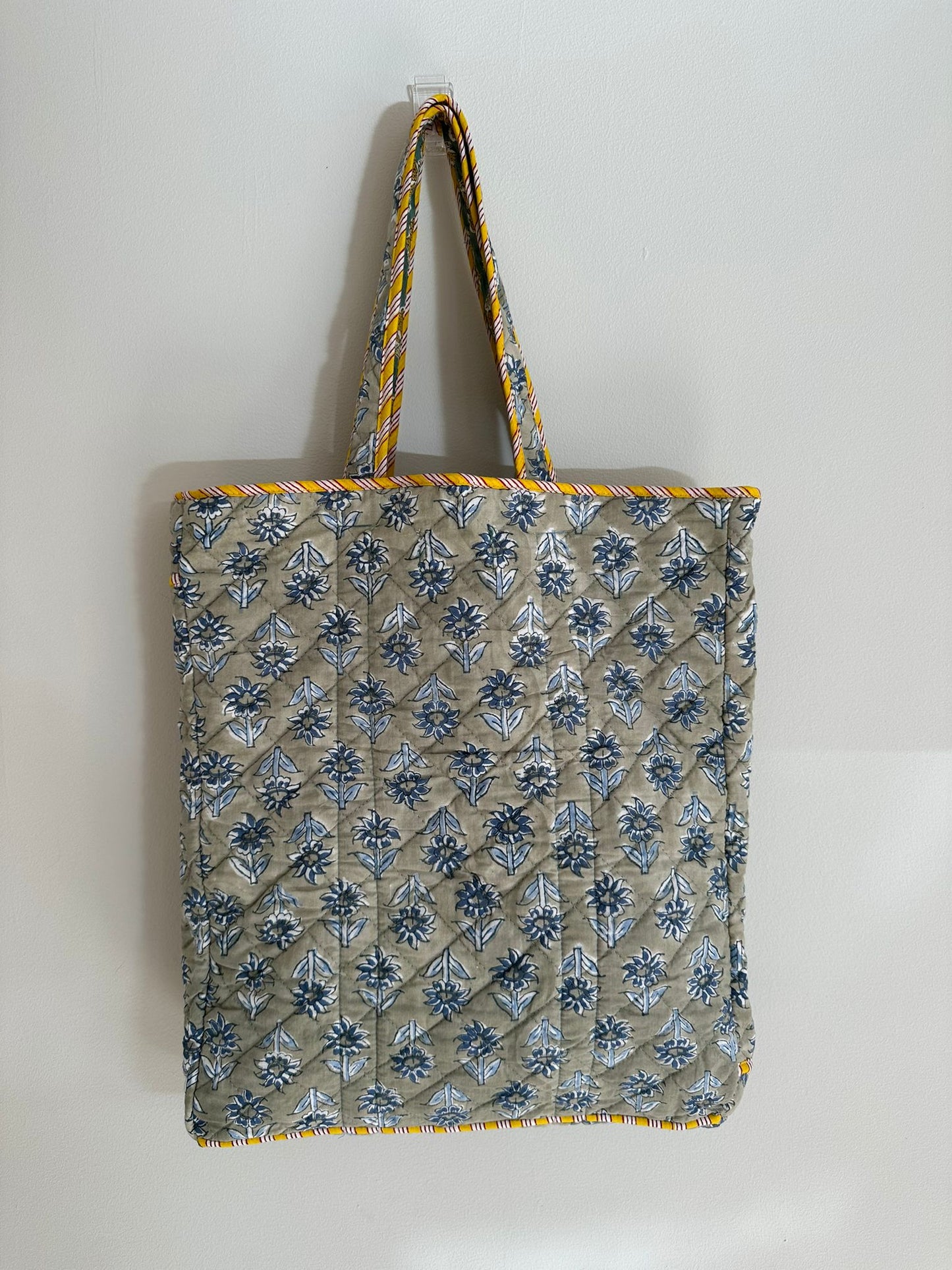 Tote bag colour 47