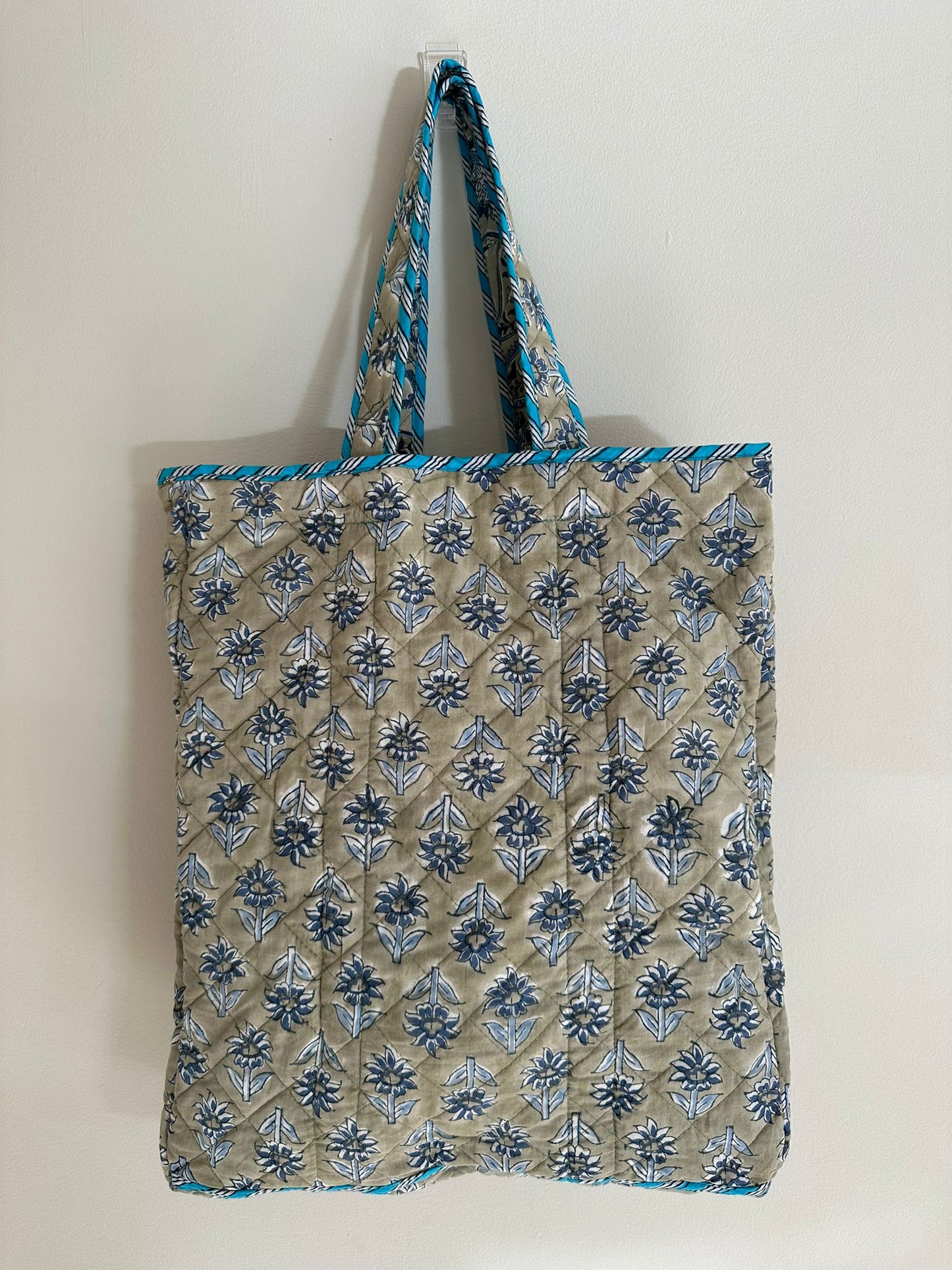 Tote bag colour 48